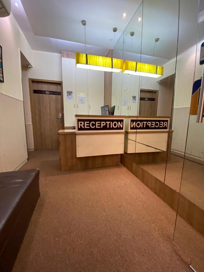 Hotel Airport Prime -Near Mumbai International Airport Andheri East 외부 사진