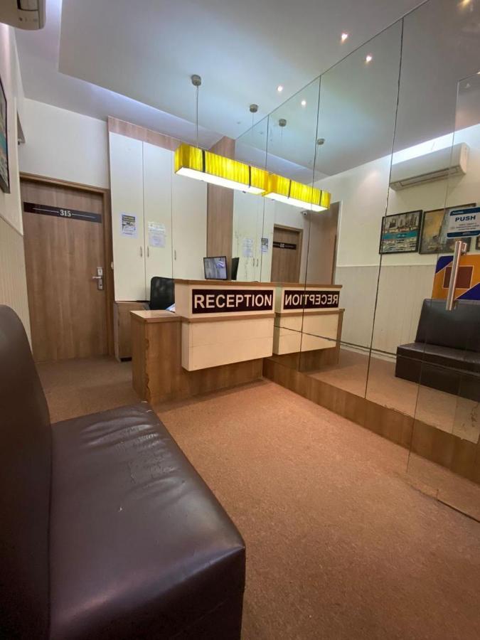 Hotel Airport Prime -Near Mumbai International Airport Andheri East 외부 사진