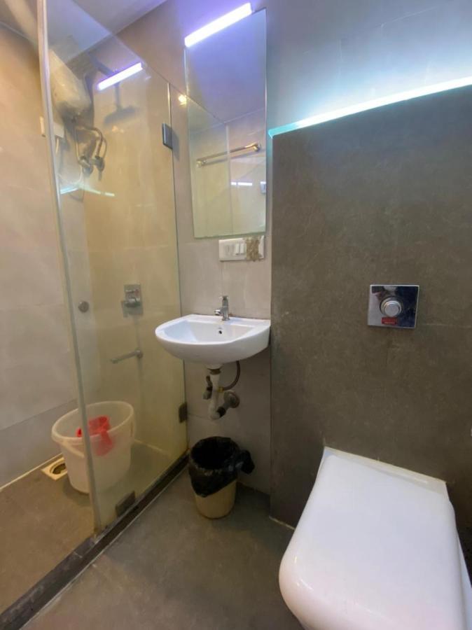 Hotel Airport Prime -Near Mumbai International Airport Andheri East 외부 사진